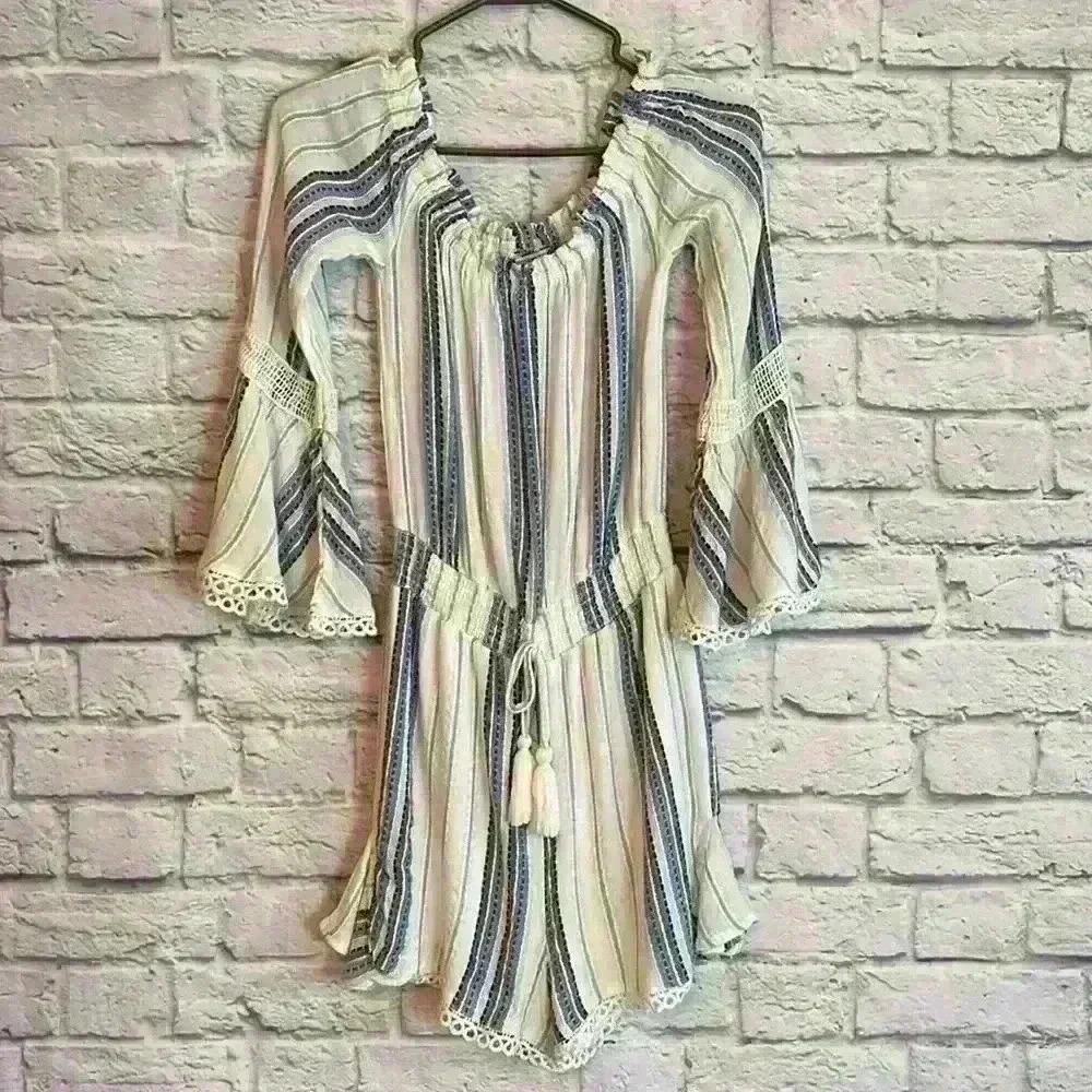 Versona Women's shorts romper scoop neck flounce sleeve Size S